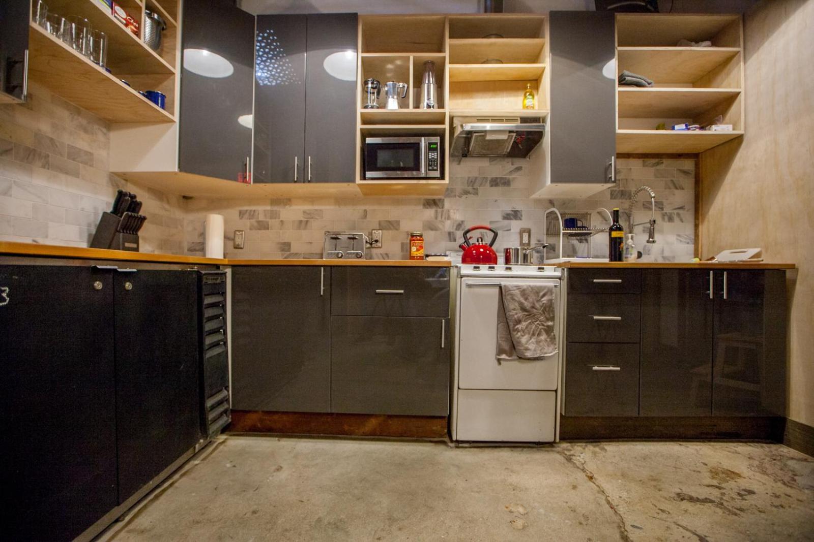 Хостел Podshare East Hollywood Лос-Анджелес Экстерьер фото