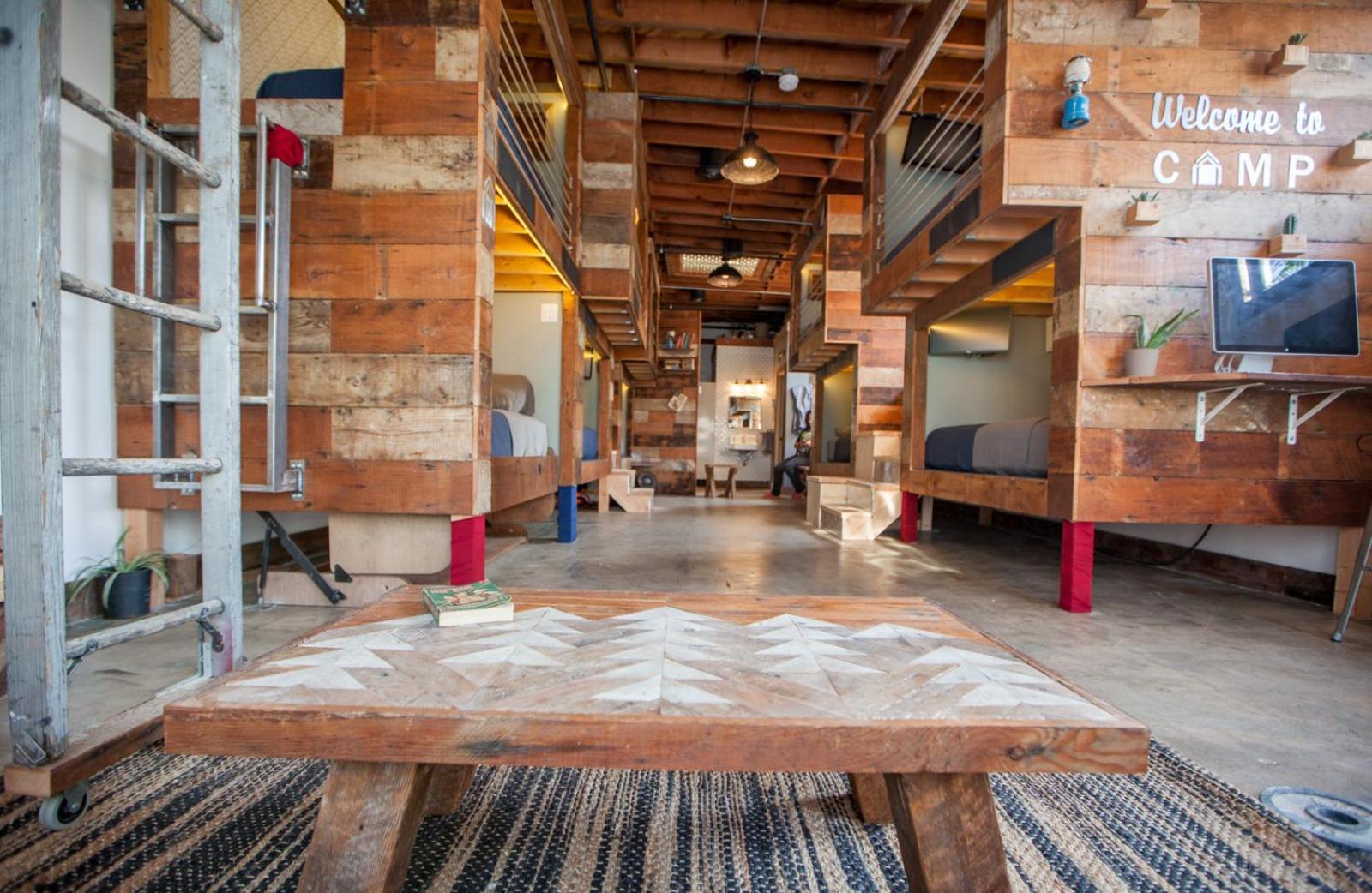 Хостел Podshare East Hollywood Лос-Анджелес Экстерьер фото