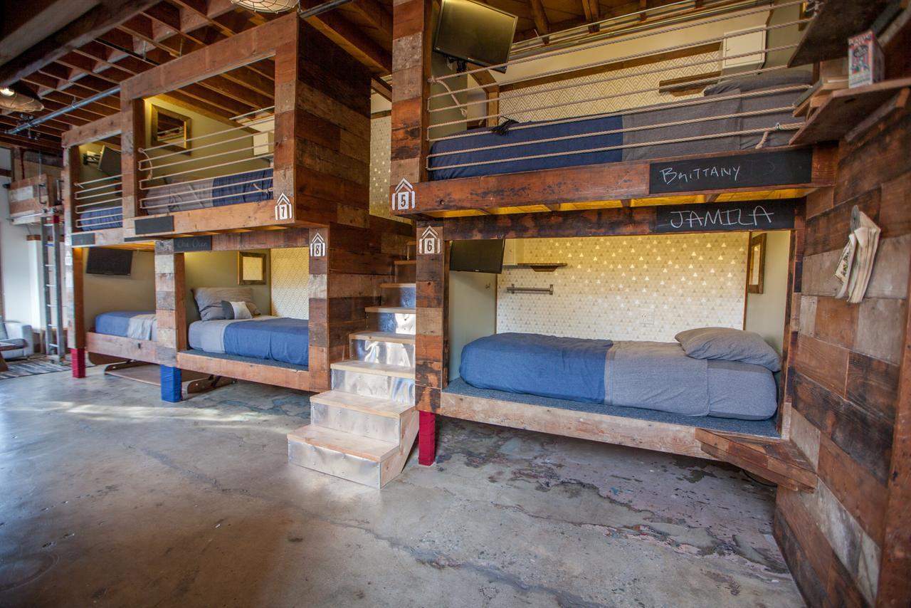Хостел Podshare East Hollywood Лос-Анджелес Экстерьер фото