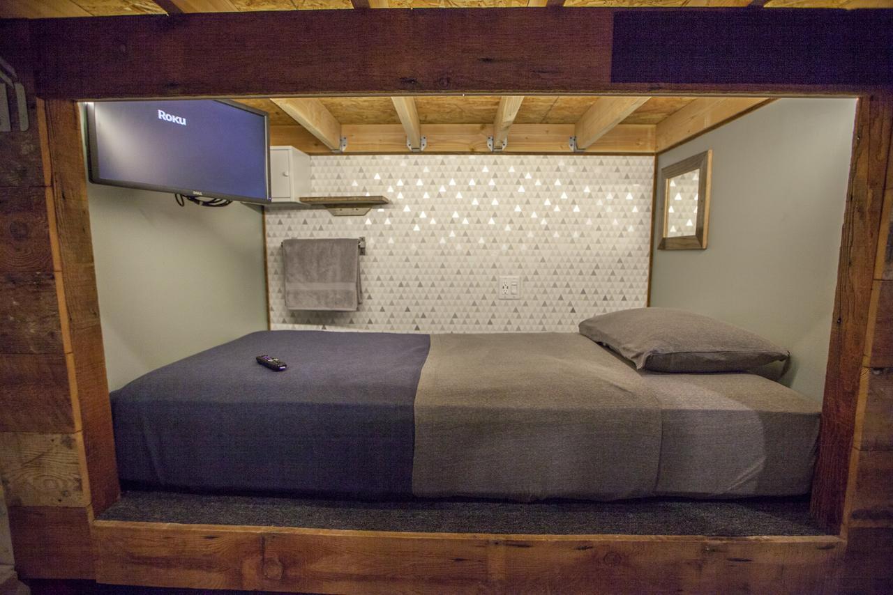Хостел Podshare East Hollywood Лос-Анджелес Экстерьер фото
