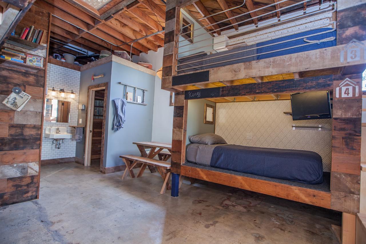 Хостел Podshare East Hollywood Лос-Анджелес Экстерьер фото